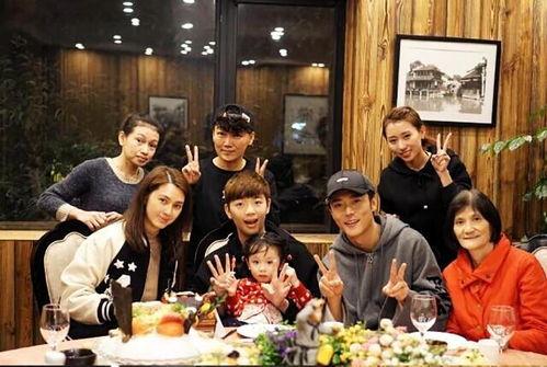 在法庭里吃瓜,一场意外的庭审奇观